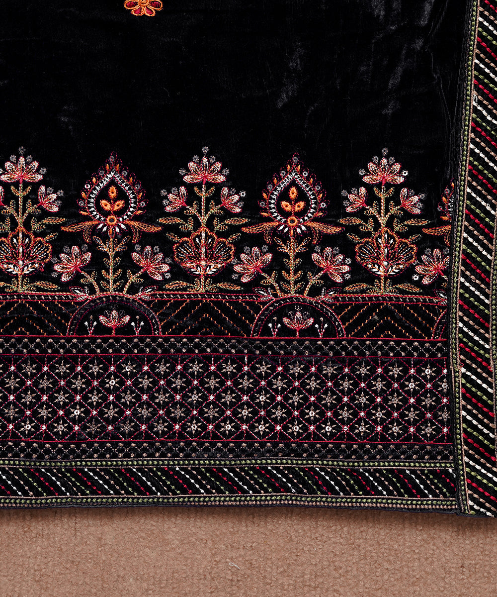 Women Embroidered Velvet Shawl | SHV-784