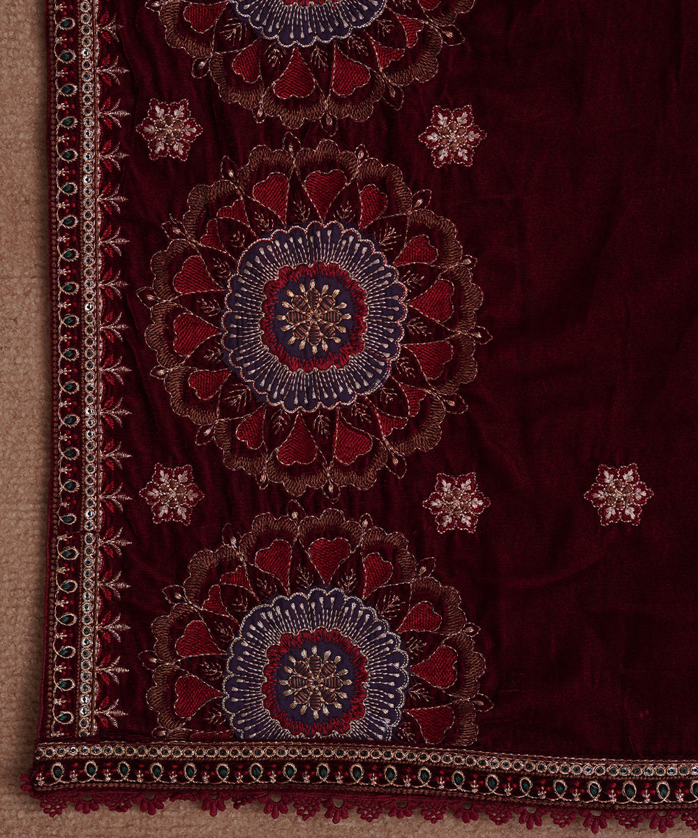 Women Embroidered Velvet Shawl | SHV-790