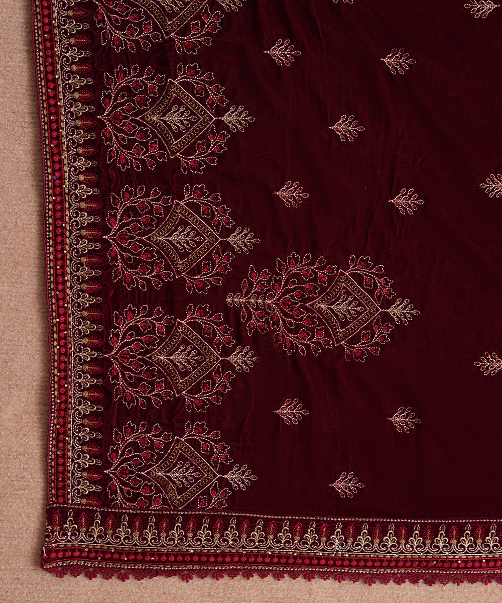 Women Embroidered Velvet Shawl | SHV-798
