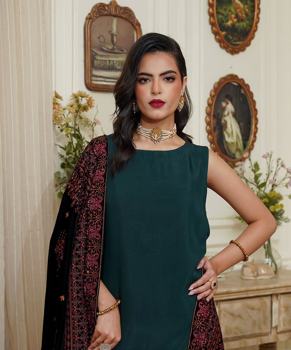 Women Embroidered Velvet Shawl | SHV-788