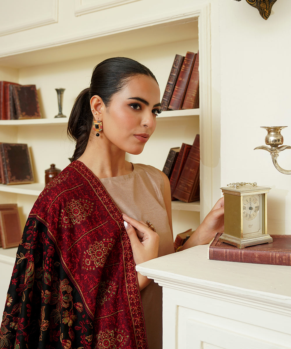 Women Embroidered Karandi Shawl | SHK-806