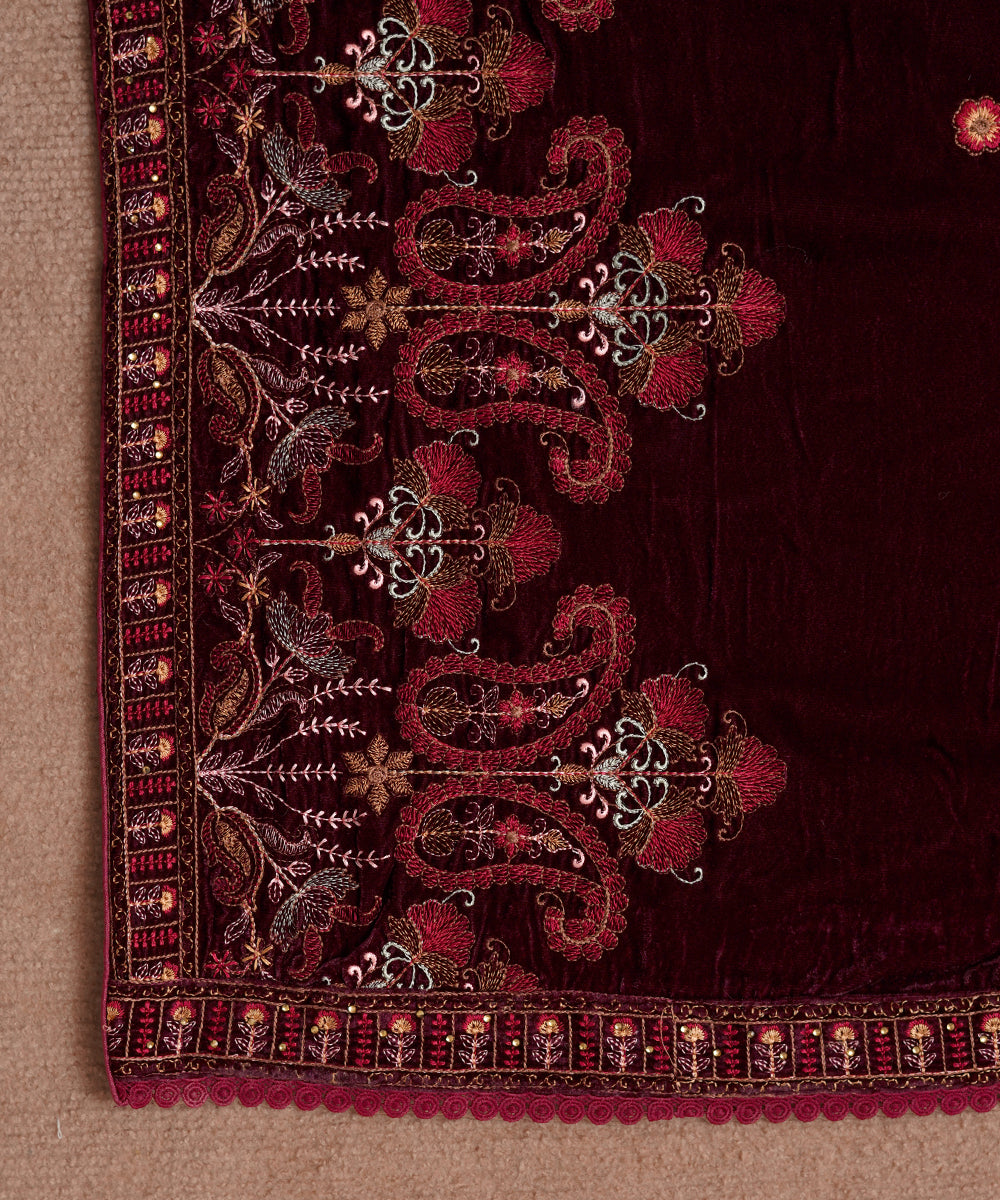 Women Embroidered Velvet Shawl | SHV-781