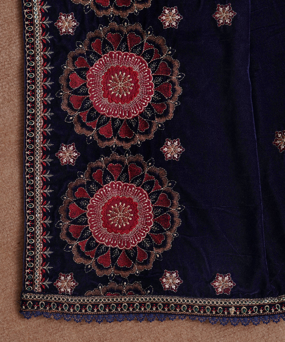 Women Embroidered Velvet Shawl | SHV-790