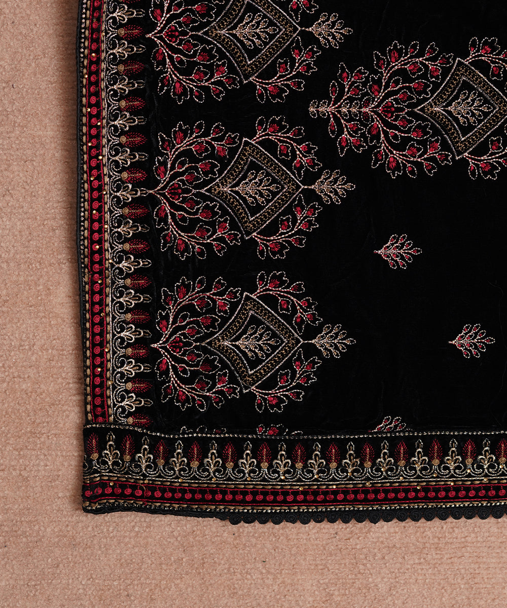 Women Embroidered Velvet Shawl | SHV-798