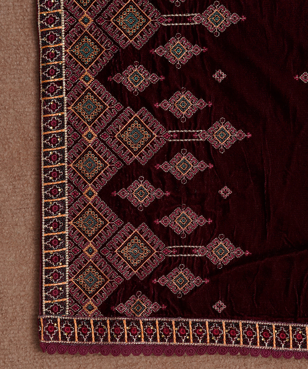 Women Embroidered Velvet Shawl | SHV-792