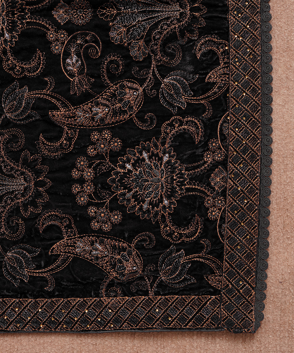 Women Embroidered Velvet Shawl | SHV-779