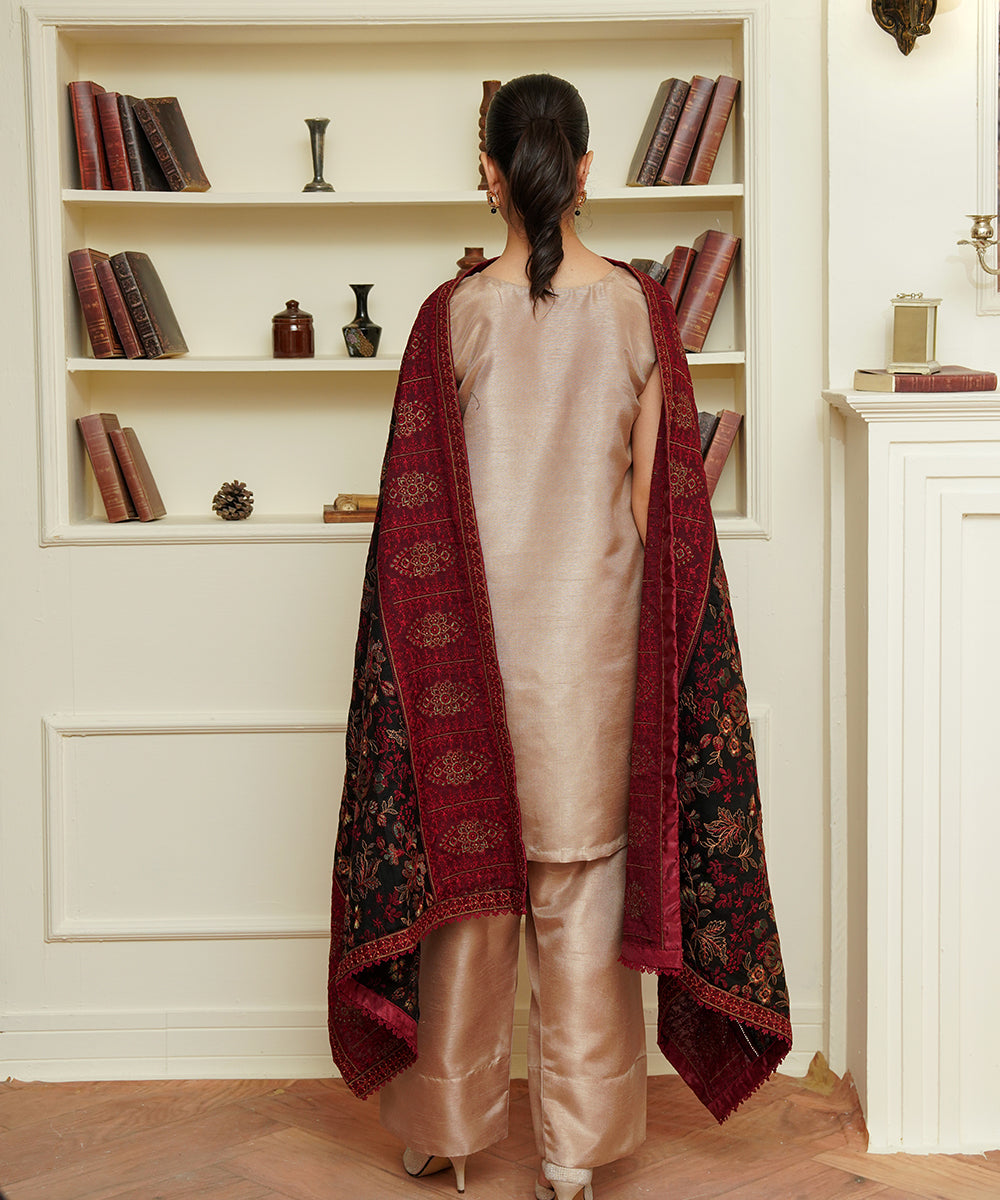 Women Embroidered Karandi Shawl | SHK-806