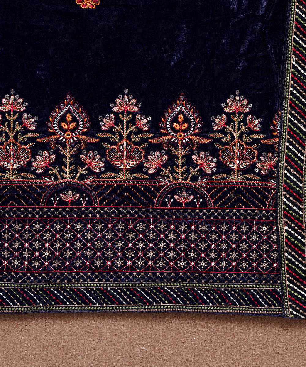 Women Embroidered Velvet Shawl | SHV-784