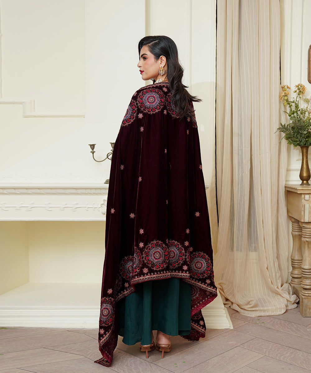 Women Embroidered Velvet Shawl | SHV-790
