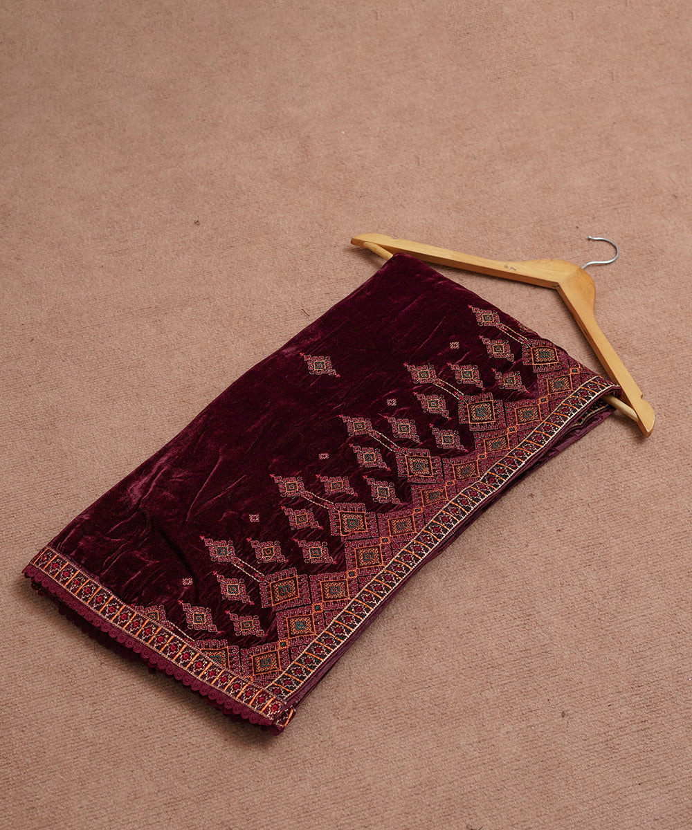 Women Embroidered Velvet Shawl | SHV-792