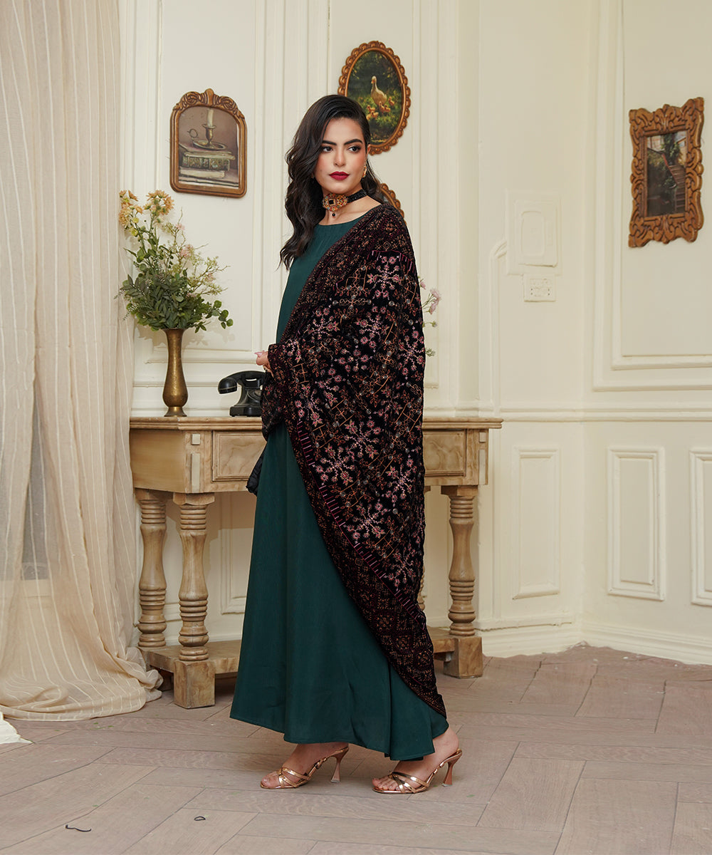 Women Embroidered Velvet Shawl | SHV-787