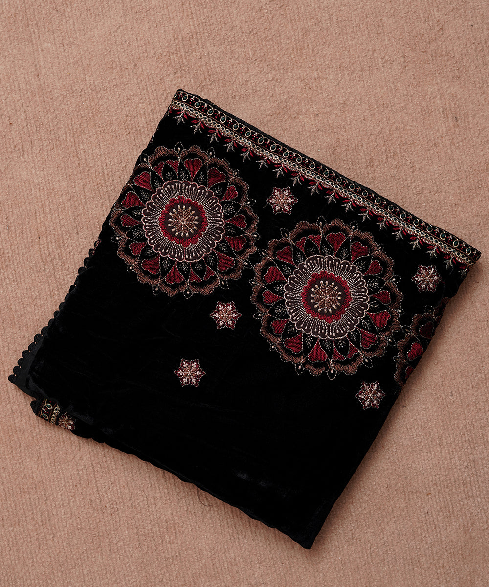 Women Embroidered Velvet Shawl | SHV-790