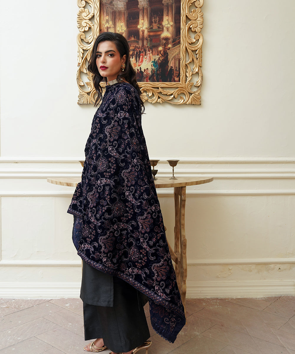 Women Embroidered Velvet Shawl | SHV-779