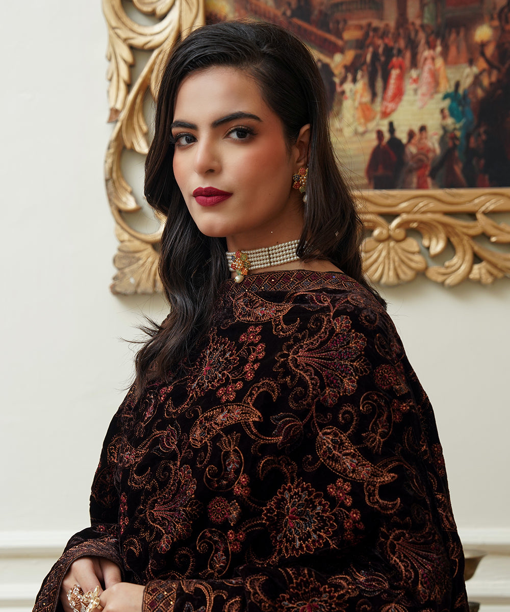 Women Embroidered Velvet Shawl | SHV-779