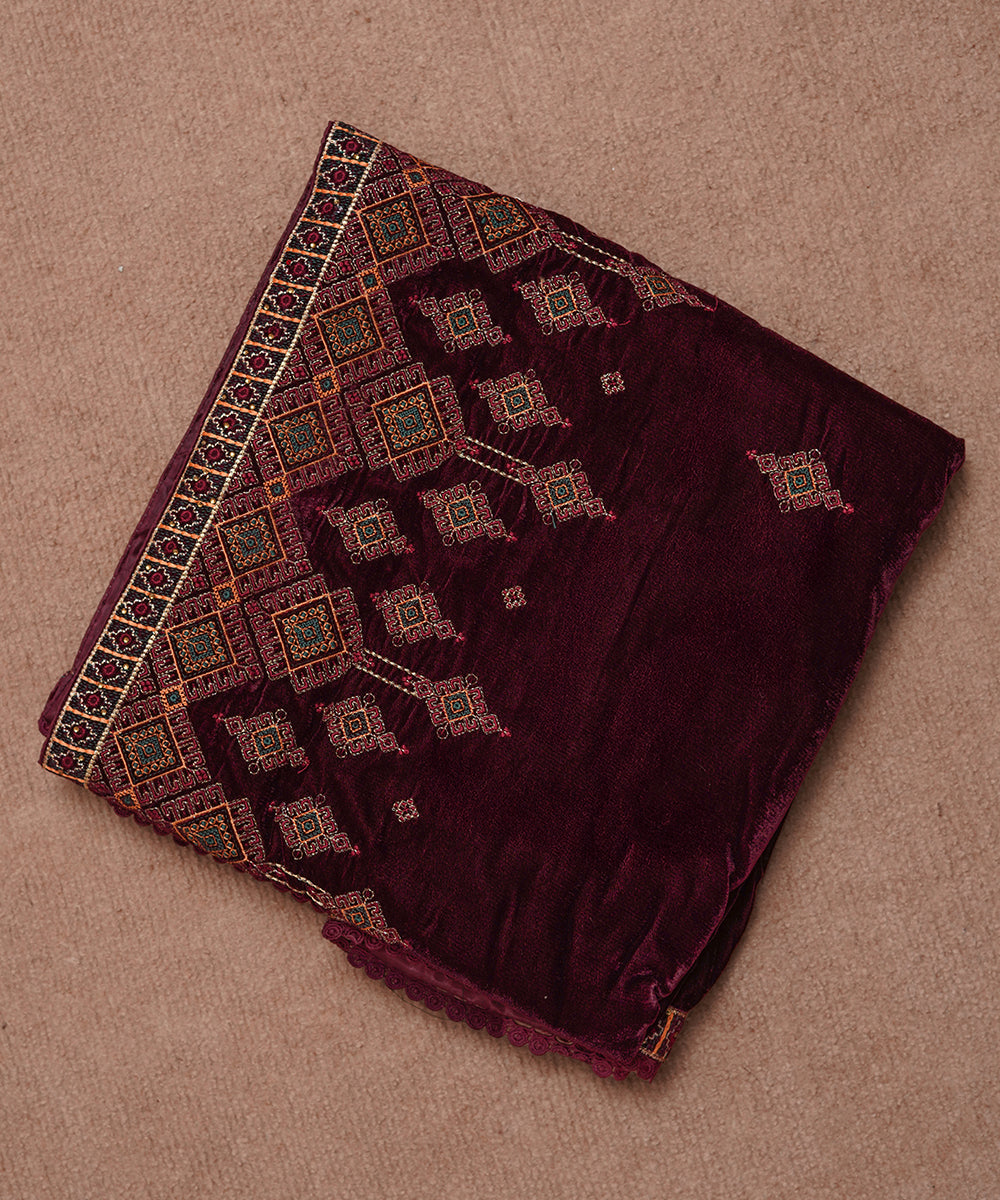 Women Embroidered Velvet Shawl | SHV-792