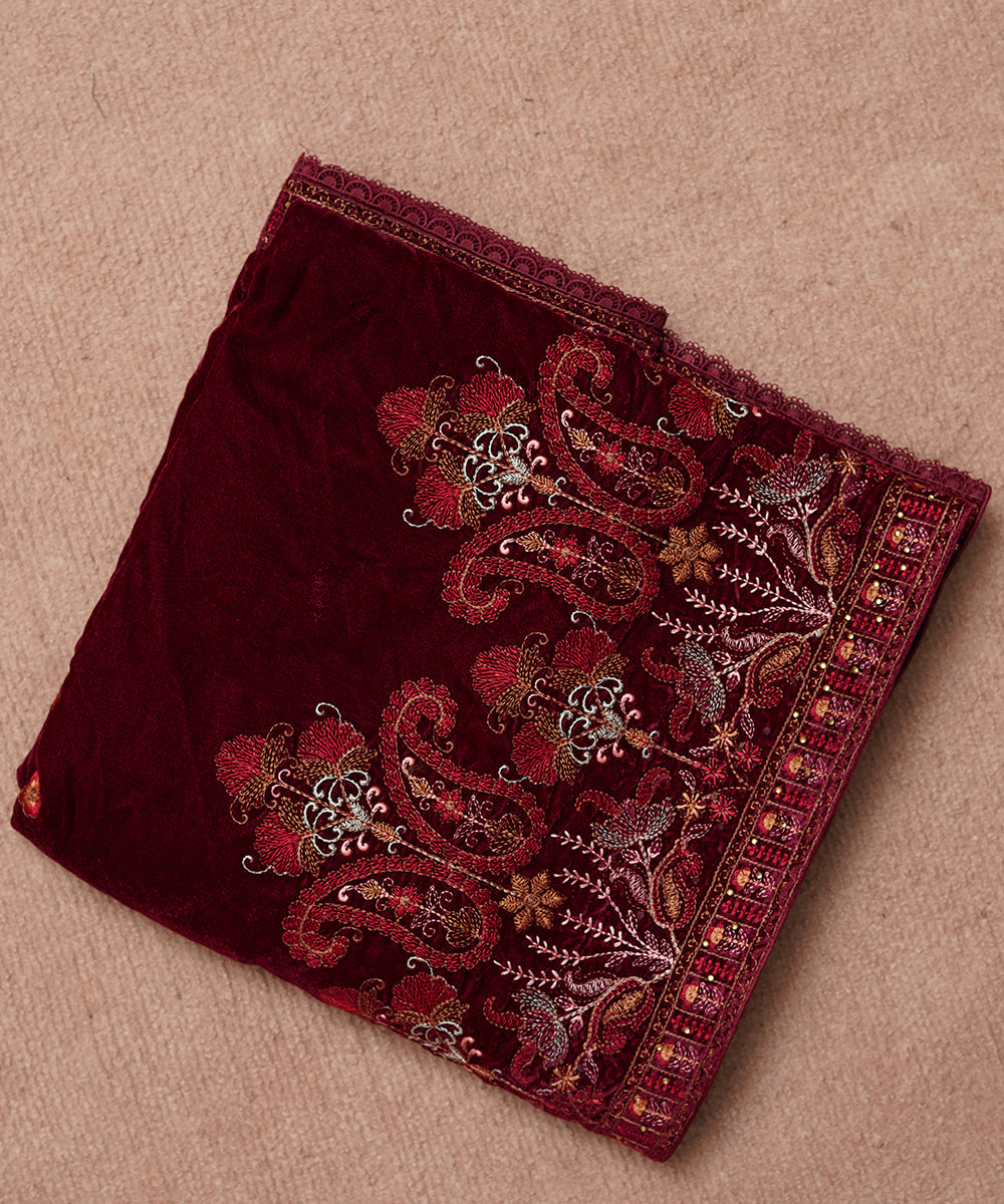 Women Embroidered Velvet Shawl | SHV-781