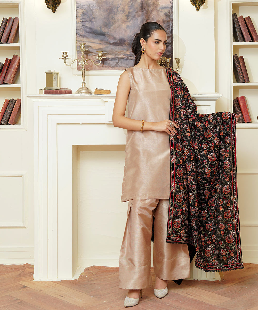 Women Embroidered Karandi Shawl | SHK-783
