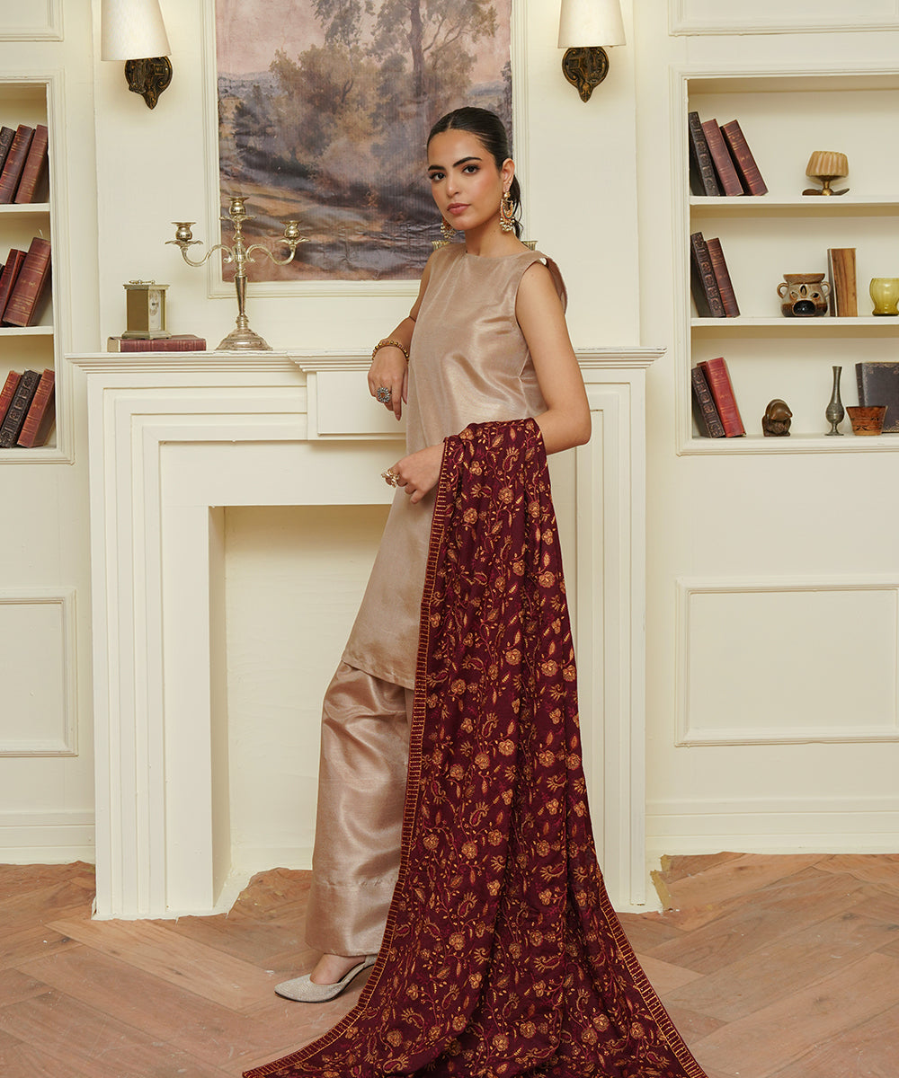 Unisex Embroidered Karandi Shawl | SHK-815