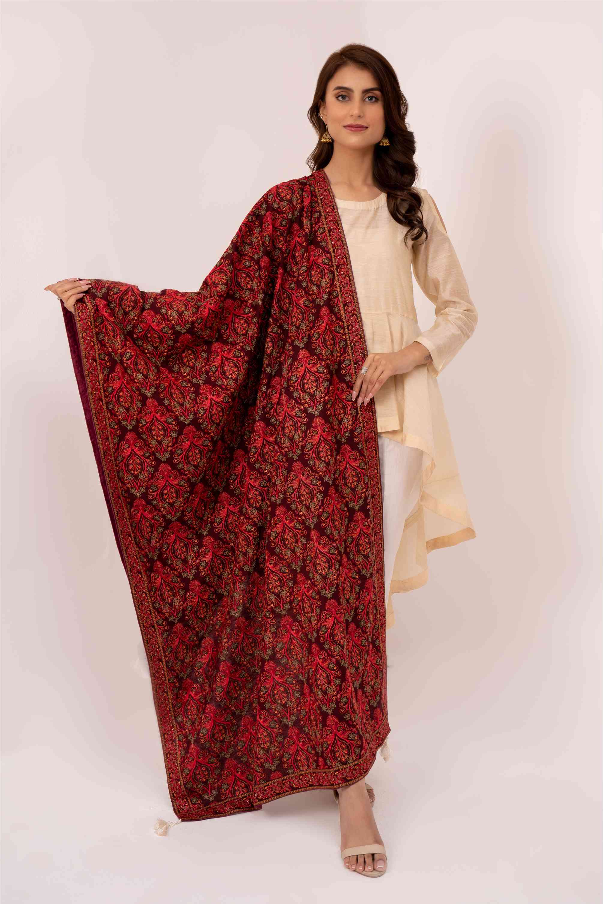 Maroon Embroidered Karandi Shawl.SHK-671 MAROON