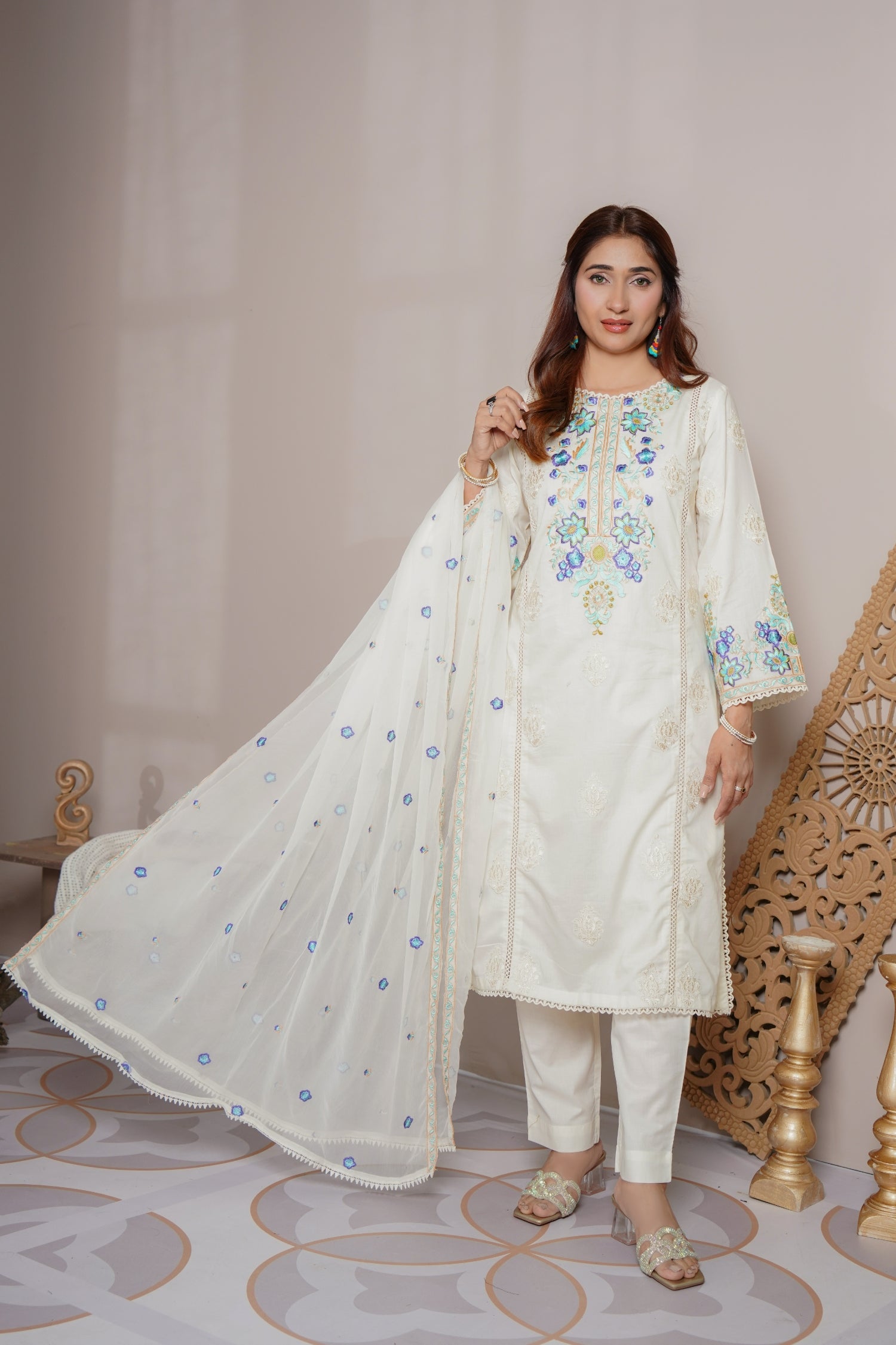 COM-EMB-026 3pc